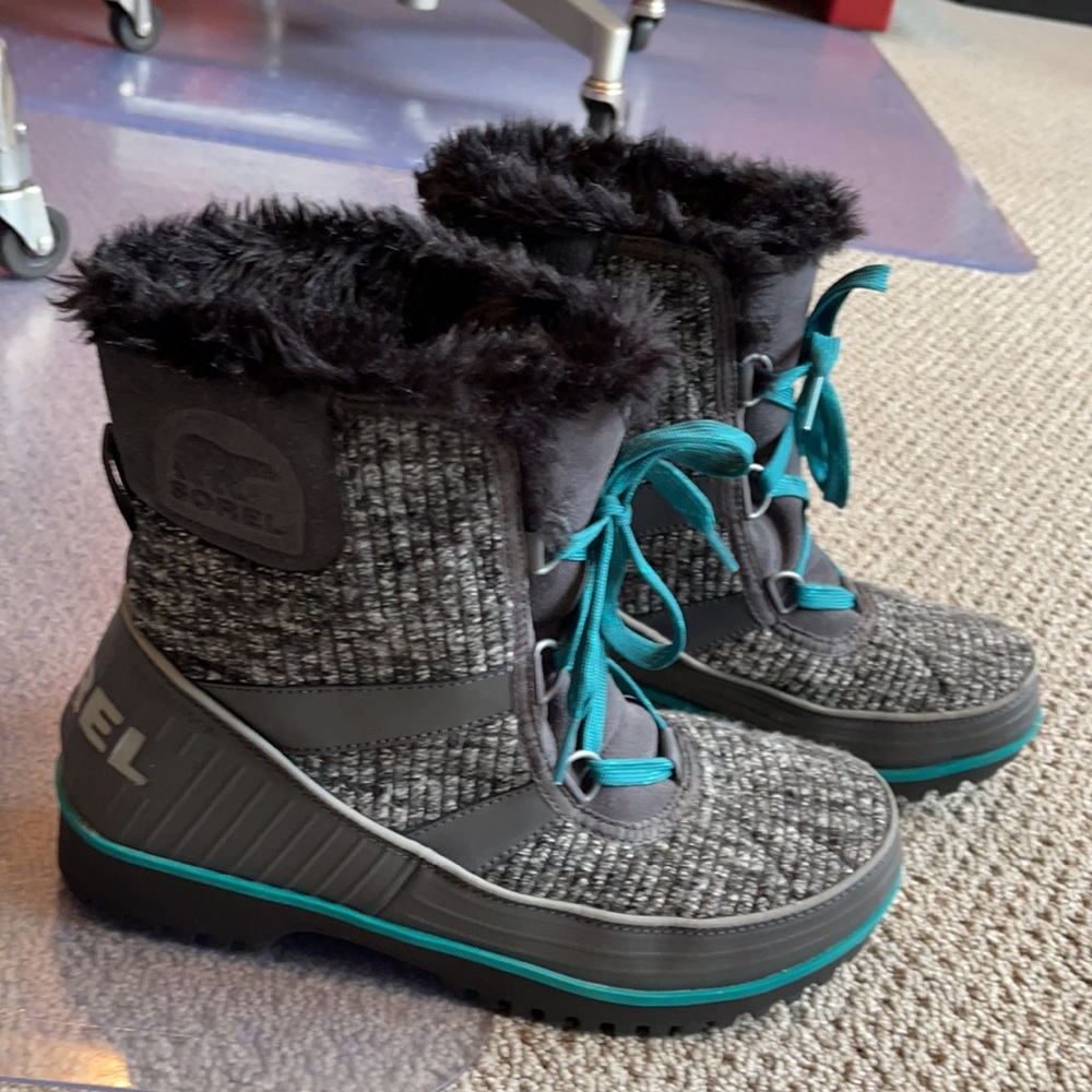Sorel Women’s Tivoli II boots - new, no tags